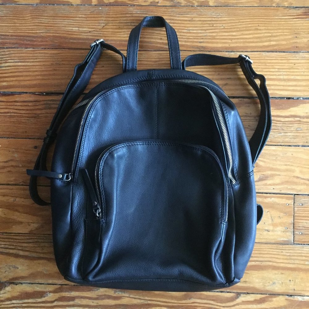 ❗️SOLD❗️Markberg Denmark Minimalist Black Leather Backpack - Picture 2 of 10